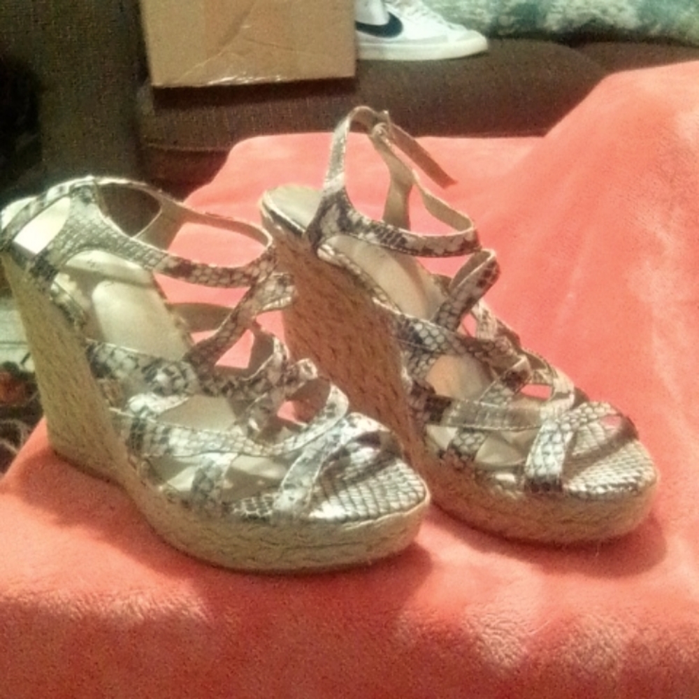 Snakeskin wedge shoes